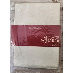 Village Square Set of 4 Cloth Holiday Ivory Floral Print Napkins 17" X 17" New